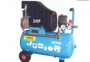 JUNIOR 24RM - Compressor 2 HP = 192Lt/min 8 bar R