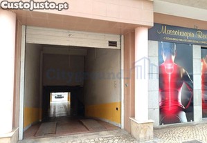 Garagem Privada Em Prdio De Caldas Da Rainha