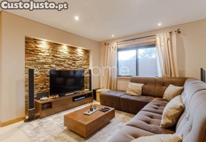 Moradia T4 Individual Esmeriz