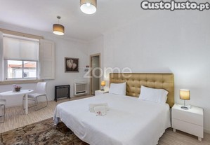 Palácio No Douro Com Al Ativo E 13 Suites-