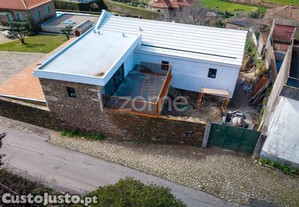 Moradia T4, Contemporânea, Piscina, Garagem,...