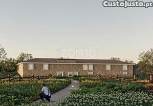 Moradia Com Jardim Para Recuperar, Rebordosa