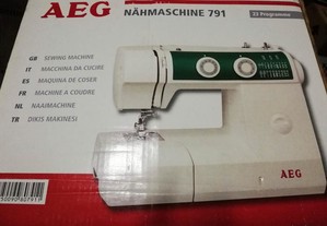 Máquina de costura AEG