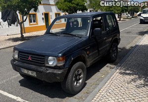 Mitsubishi Pajero 2.5 - 95