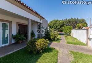 Moradia Térrea Com 4 Suites E Bosque Privativo...