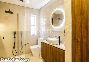 Apartamento T3 Totalmente Renovado E Mobilado...