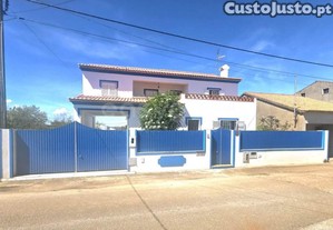 Moradia Isolada T4 Inserida Em Lote De 961M12