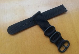 Bracelete 22mm em Nylon Nato (Nova) Preta