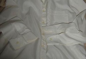 Camisa de Tecido Fino - Tamanho 42 - Impecável