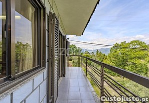 Quinta T9 (3Xt3) C/ Moinhos Na Caniçada-Gerês
