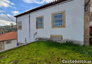 Moradia no coração de Tarouca