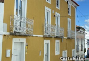 Moradia geminada T6 em Galveias de 379 m²