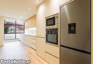 Apartamento T2, Rua De Barros, Gualtar, Junto A Um