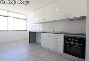 Excelente Apartamento T3 Totalmente Remodelado