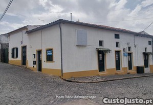 Loja / Estabelecimento Comercial em Tolosa de 158,00 m²