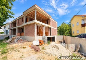 Moradia T3 à venda em Geraz do Lima (S.Maria, S.Leocádia, Moreira), Deão, €298.612