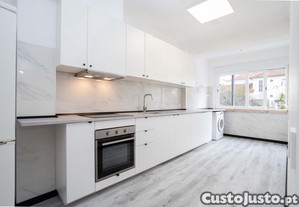 T3 Remodelado em Sassoeiros/Carcavelos