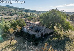 Propriedade Rural em Estoi com Vista Deslumbrante