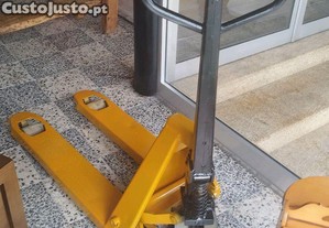 Porta paletes Pequeno com 80 cm