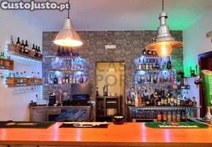Bar para em Cabanas, Quinta do Anjo, Palmela, em pleno funcionamento