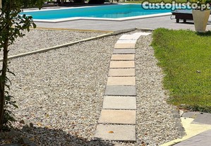 Casa T2 com piscina prximo da praia