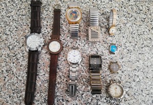 Relógios antigos e de diversas marcas ( Camel, entre outras) - Não sei se funcionam