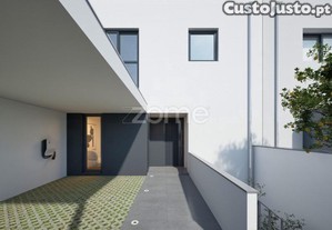 Moradia T3+1 A 800M Da Praia |S. Félix Marinha,...