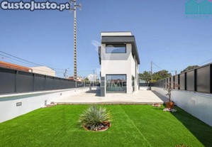 Moradia t3 c/ garagem e jardim