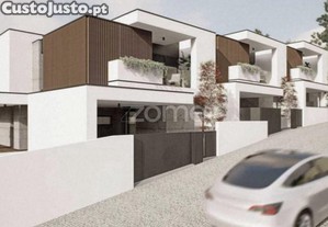 Moradia T3 Em Construção- Vale S. Martinho