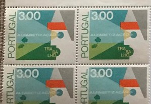 Quadra selos novos - dt.13 1/2 Alfabetização-1976