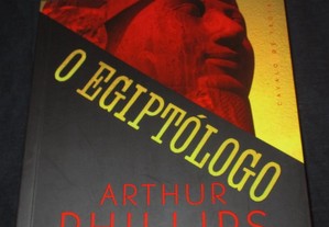 Livro O egiptólogo Arthur Phillips Gótica