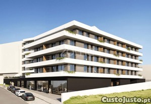 Apartamento T1+1 C/ Varanda, Freamunde, Paços...