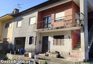 Casa / Villa T4 em Barqueiros de 190,00 m