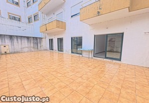 Apartamento T3 em Viseu com Vista e Terraço