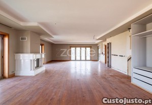 Moradia Individual T7 São Martinho De Bougado...