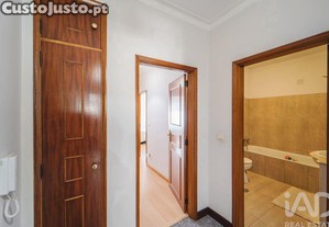 Apartamento T2 em Chafé de 88,00 m²