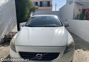 Volvo V40 D2 - 13