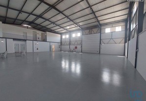 Espaço Comercial T6 em Faro de 500,00 m²