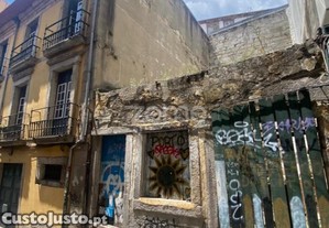 Terreno Na Baixa Do Porto - Junto Ao Rio