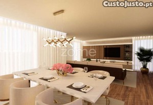 Moradia T3 Em Condominio Privado , Centro De...