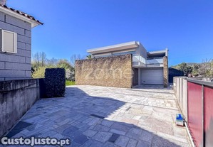 Moradia T3, Oliveira São Mateus, Vila Nova De...