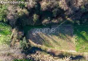 Terreno Com Moinho Para Reabilitação Em...
