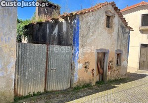 Moradia Rústica Para Recuperar Em Sobral Da...