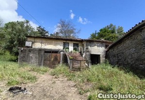 Casa Para Recuperação Em Valdreu - Vila Verde