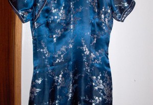 Vestido / tunica chinês azul e prata.