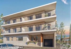 Apartamento T3 em Atouguia da Baleia de 136,00 m²