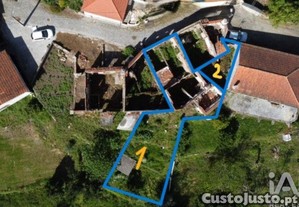 Casa / Villa em Santa Comba Dão e Couto do Mosteiro