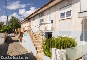 Moradia T7 Com Logradouro Para Recuperar Em...