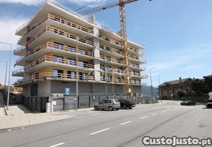 Apartamento T4 Com Piscina Privativa, Em...