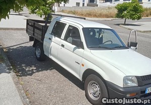 Mitsubishi L200 Mitsubishi l 200 ano2002 aceito uma retoma